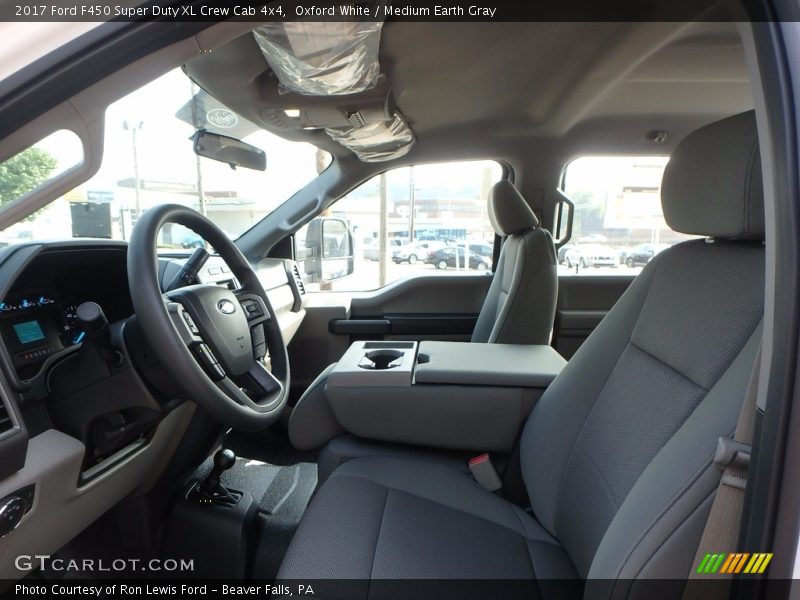 Oxford White / Medium Earth Gray 2017 Ford F450 Super Duty XL Crew Cab 4x4