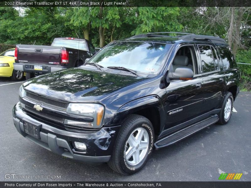 Onyx Black / Light Pewter 2002 Chevrolet TrailBlazer EXT LT 4x4