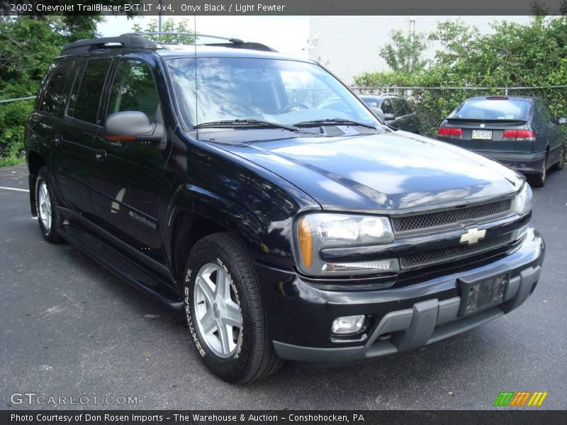Onyx Black / Light Pewter 2002 Chevrolet TrailBlazer EXT LT 4x4