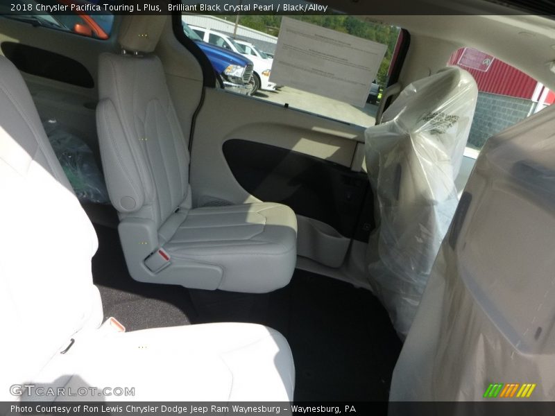 Brilliant Black Crystal Pearl / Black/Alloy 2018 Chrysler Pacifica Touring L Plus