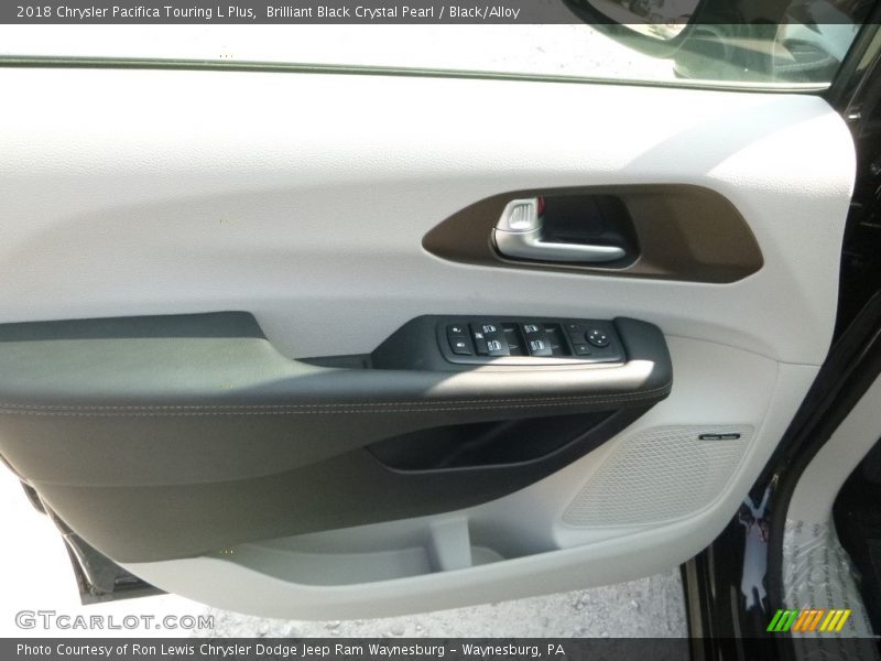Brilliant Black Crystal Pearl / Black/Alloy 2018 Chrysler Pacifica Touring L Plus