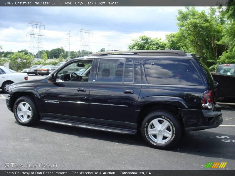 Onyx Black / Light Pewter 2002 Chevrolet TrailBlazer EXT LT 4x4