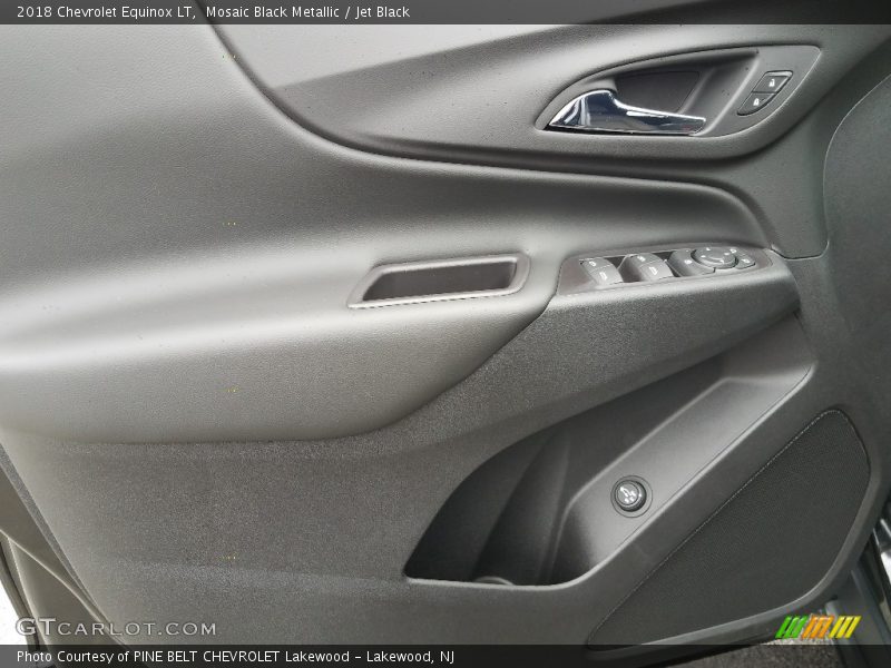 Mosaic Black Metallic / Jet Black 2018 Chevrolet Equinox LT