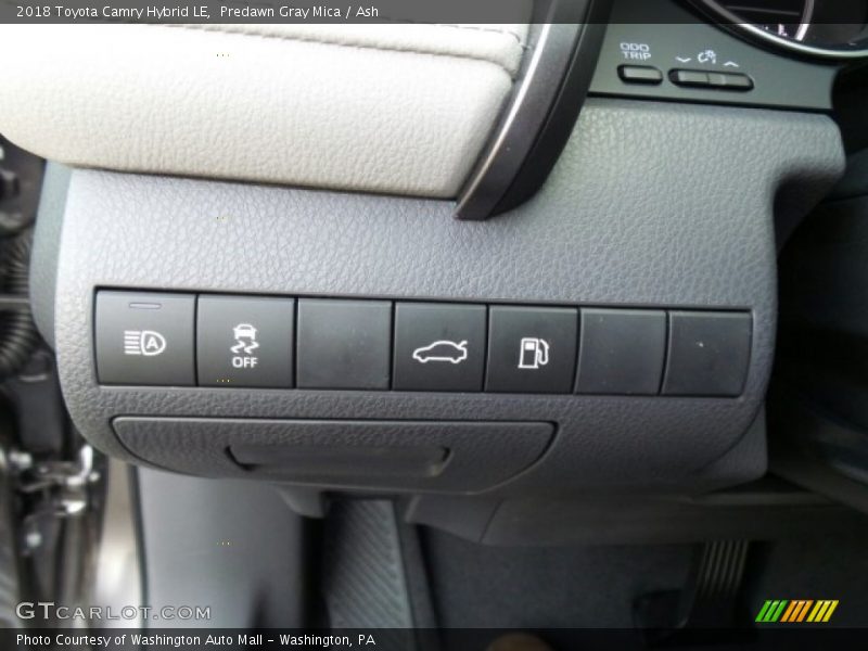 Predawn Gray Mica / Ash 2018 Toyota Camry Hybrid LE