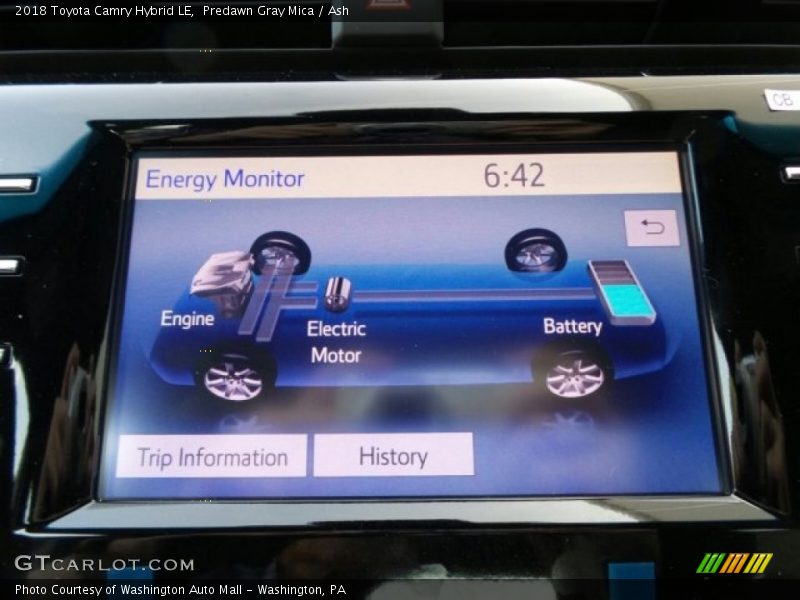 Predawn Gray Mica / Ash 2018 Toyota Camry Hybrid LE