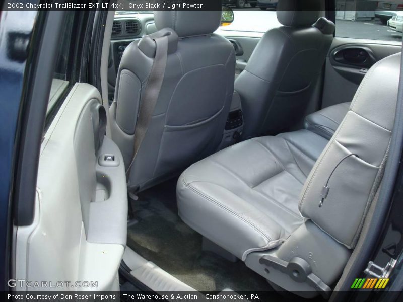 Onyx Black / Light Pewter 2002 Chevrolet TrailBlazer EXT LT 4x4