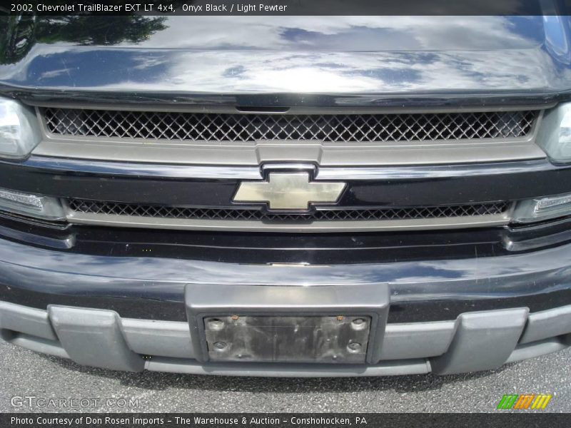 Onyx Black / Light Pewter 2002 Chevrolet TrailBlazer EXT LT 4x4