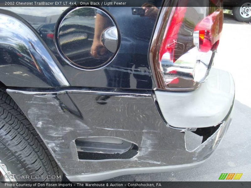Onyx Black / Light Pewter 2002 Chevrolet TrailBlazer EXT LT 4x4