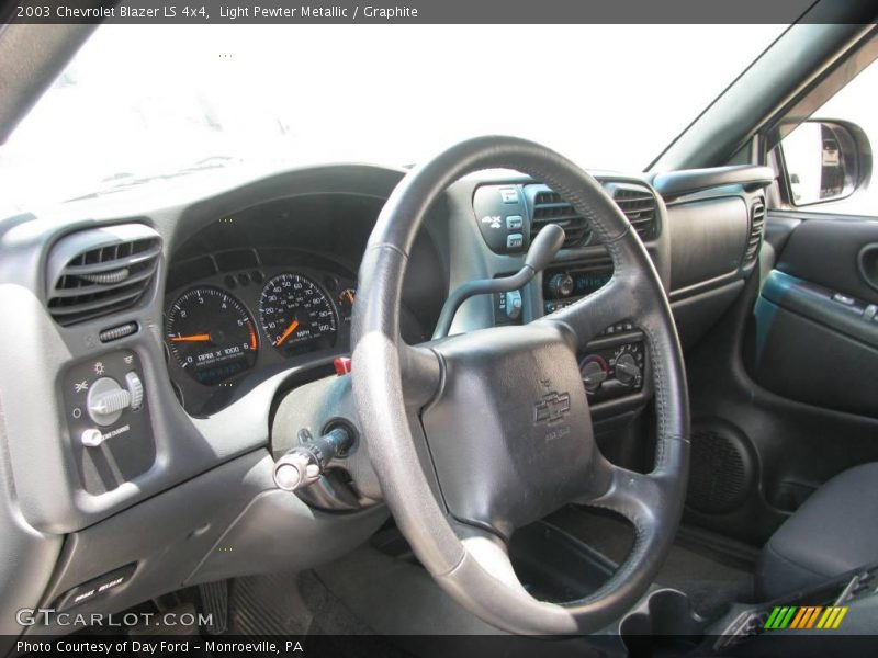 Light Pewter Metallic / Graphite 2003 Chevrolet Blazer LS 4x4