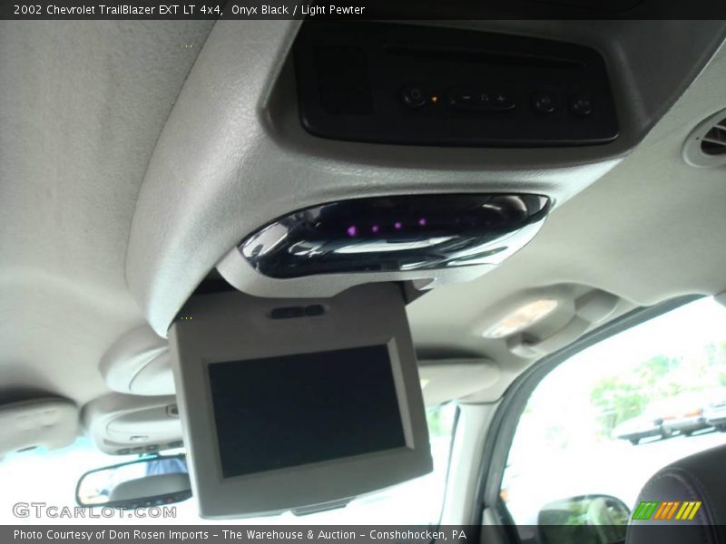 Onyx Black / Light Pewter 2002 Chevrolet TrailBlazer EXT LT 4x4