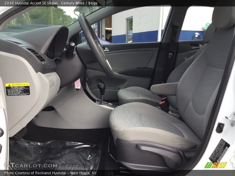 Century White / Beige 2016 Hyundai Accent SE Sedan