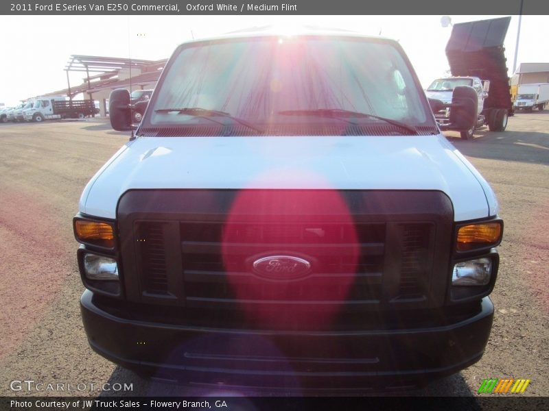 Oxford White / Medium Flint 2011 Ford E Series Van E250 Commercial