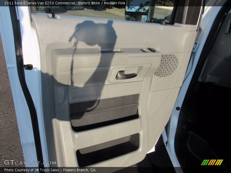 Oxford White / Medium Flint 2011 Ford E Series Van E250 Commercial