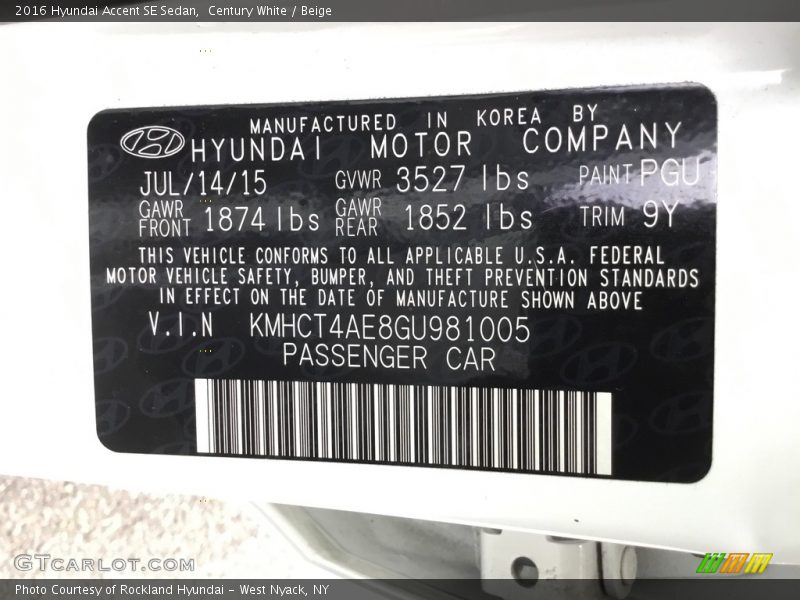 Century White / Beige 2016 Hyundai Accent SE Sedan