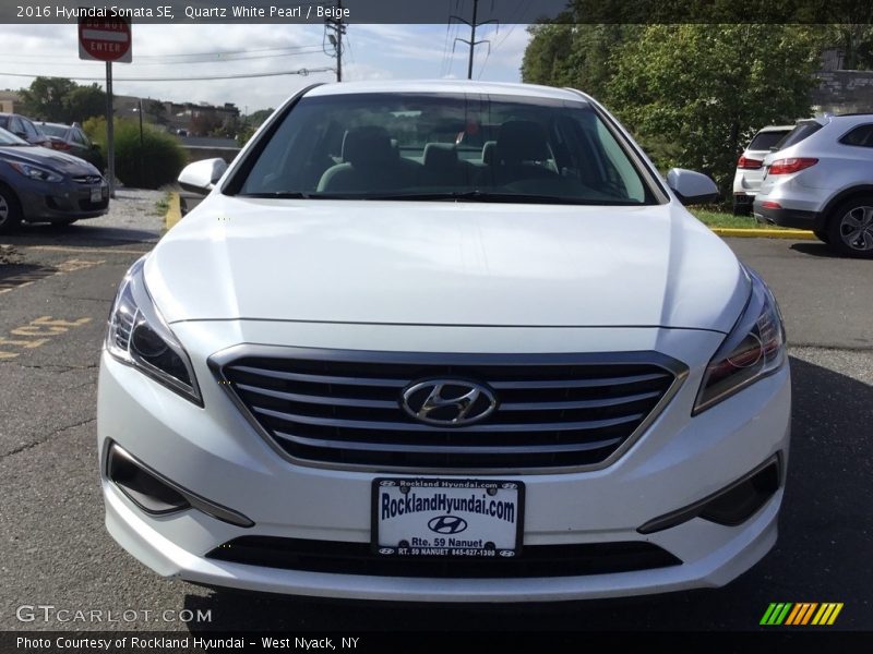 Quartz White Pearl / Beige 2016 Hyundai Sonata SE