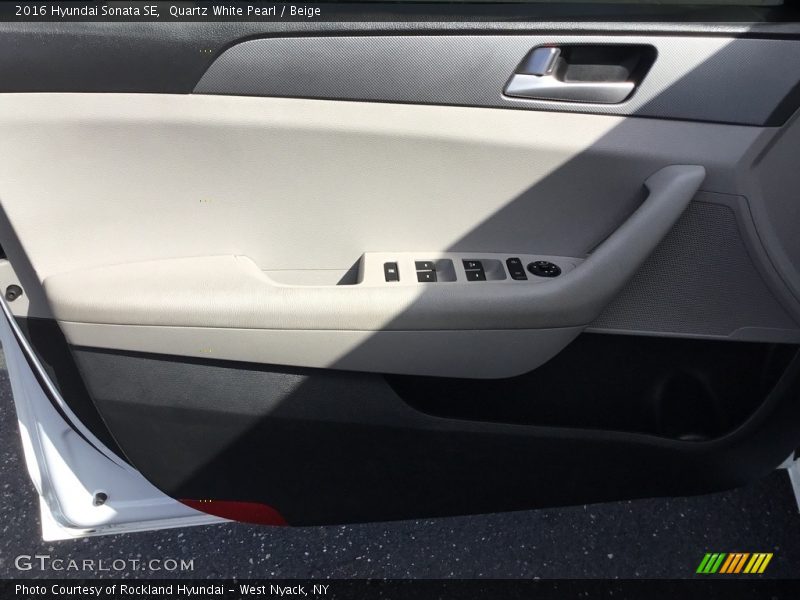Quartz White Pearl / Beige 2016 Hyundai Sonata SE