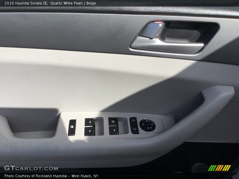 Quartz White Pearl / Beige 2016 Hyundai Sonata SE