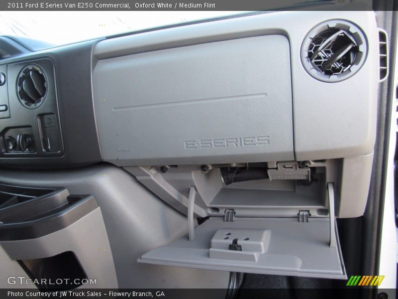 Oxford White / Medium Flint 2011 Ford E Series Van E250 Commercial