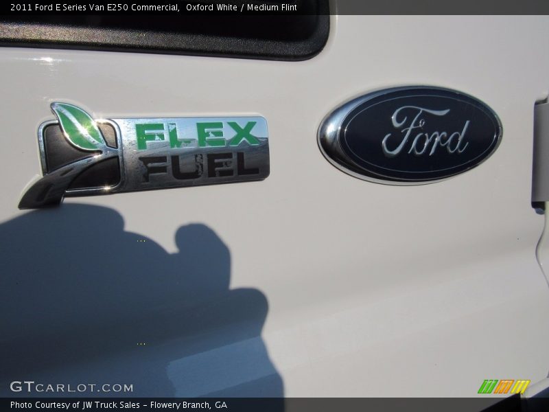 Oxford White / Medium Flint 2011 Ford E Series Van E250 Commercial