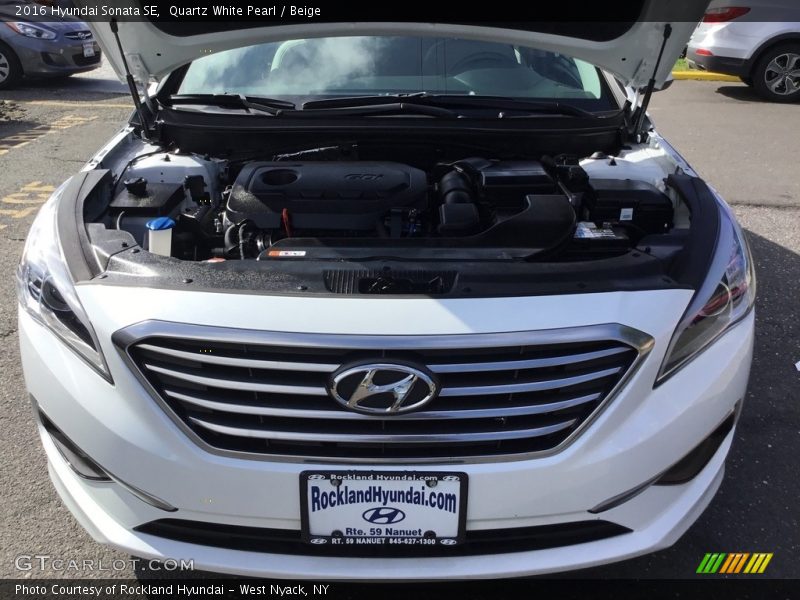 Quartz White Pearl / Beige 2016 Hyundai Sonata SE