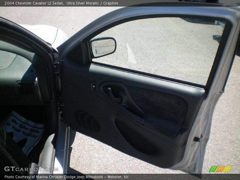 Ultra Silver Metallic / Graphite 2004 Chevrolet Cavalier LS Sedan