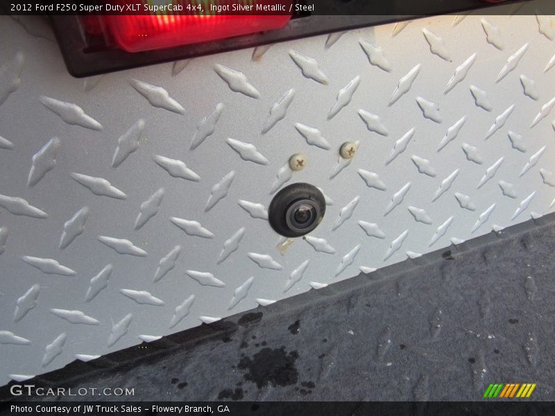Ingot Silver Metallic / Steel 2012 Ford F250 Super Duty XLT SuperCab 4x4