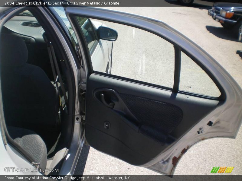 Ultra Silver Metallic / Graphite 2004 Chevrolet Cavalier LS Sedan