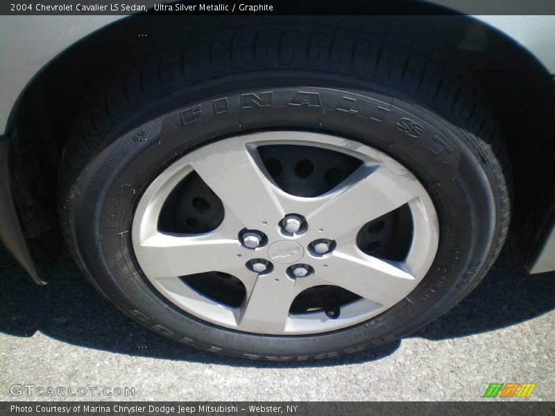 Ultra Silver Metallic / Graphite 2004 Chevrolet Cavalier LS Sedan