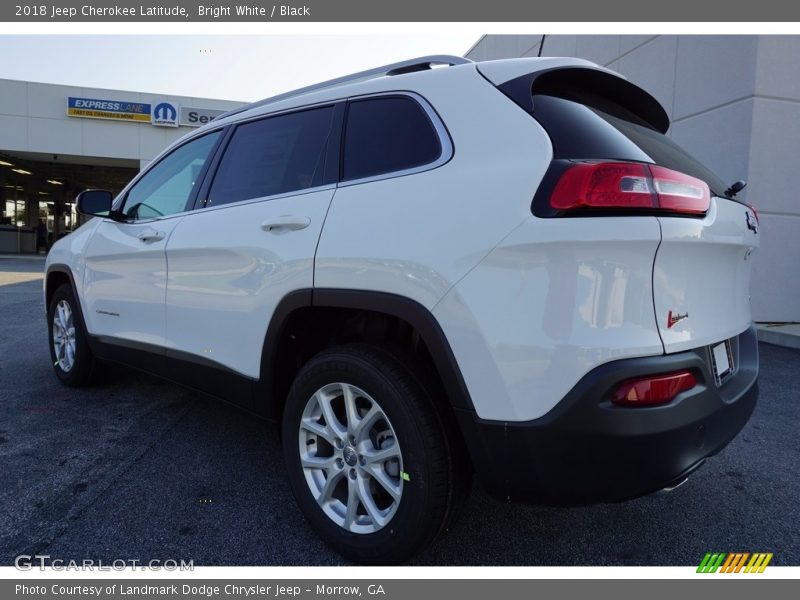 Bright White / Black 2018 Jeep Cherokee Latitude