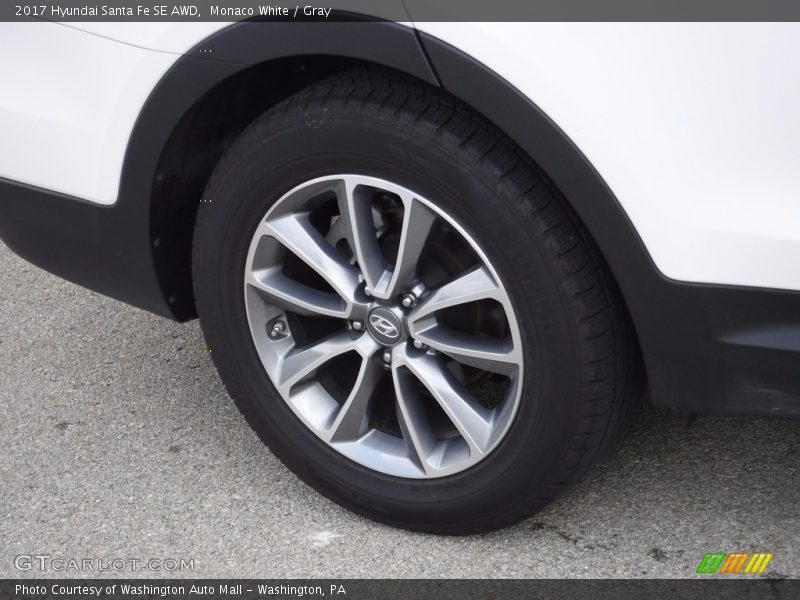 Monaco White / Gray 2017 Hyundai Santa Fe SE AWD