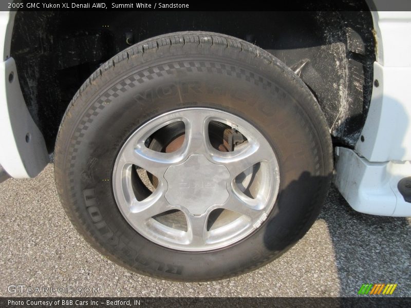 Summit White / Sandstone 2005 GMC Yukon XL Denali AWD