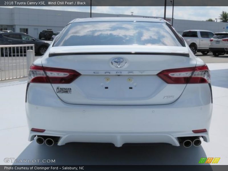 Wind Chill Pearl / Black 2018 Toyota Camry XSE