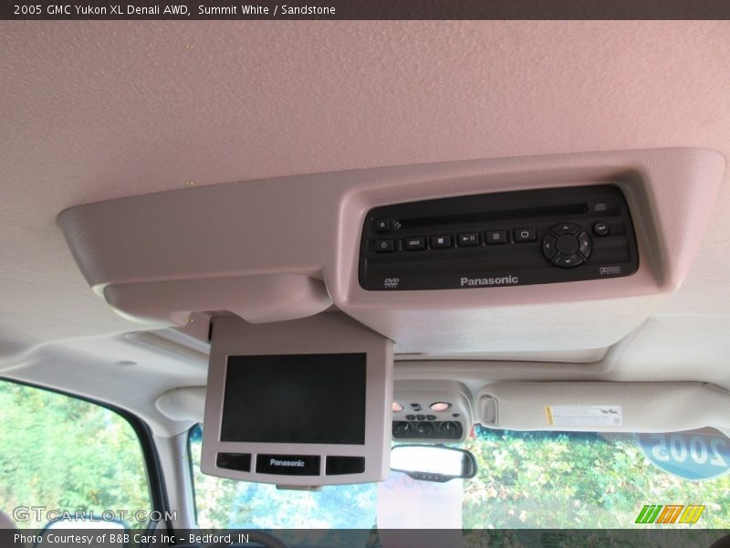 Summit White / Sandstone 2005 GMC Yukon XL Denali AWD