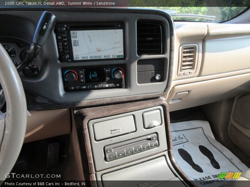 Summit White / Sandstone 2005 GMC Yukon XL Denali AWD