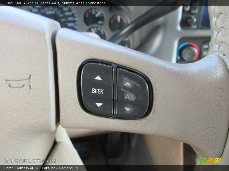 Summit White / Sandstone 2005 GMC Yukon XL Denali AWD