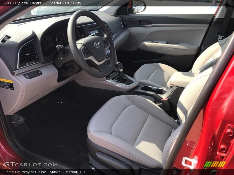 Scarlet Red / Gray 2018 Hyundai Elantra SE