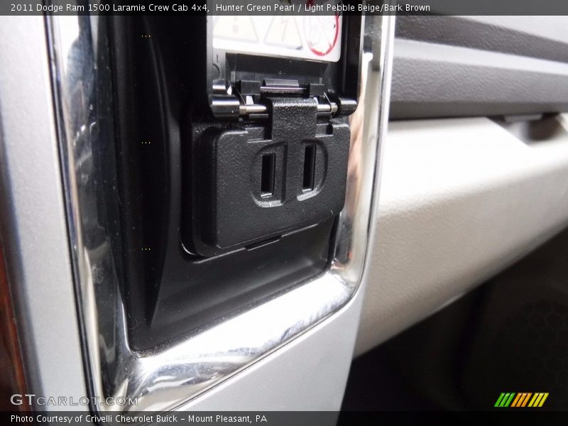 Hunter Green Pearl / Light Pebble Beige/Bark Brown 2011 Dodge Ram 1500 Laramie Crew Cab 4x4