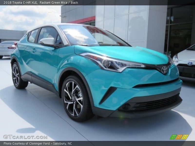 Front 3/4 View of 2018 C-HR XLE