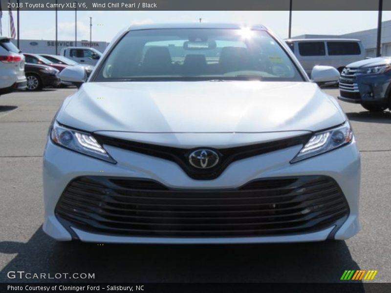 Wind Chill Pearl / Black 2018 Toyota Camry XLE V6