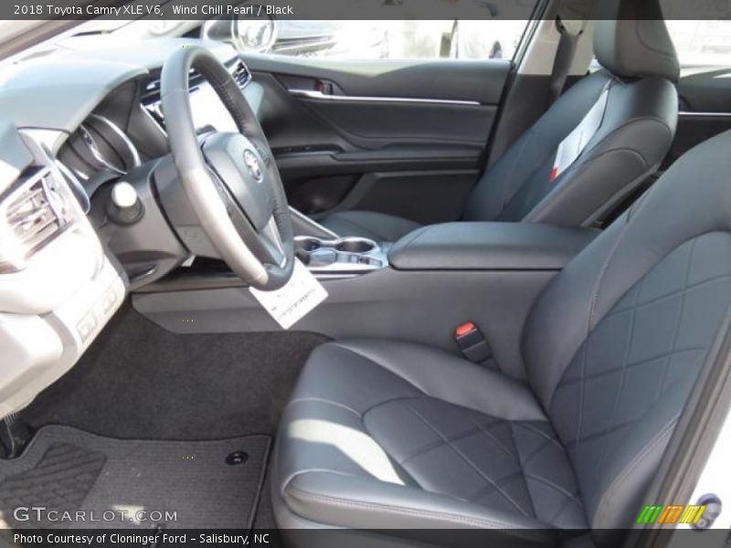 Wind Chill Pearl / Black 2018 Toyota Camry XLE V6