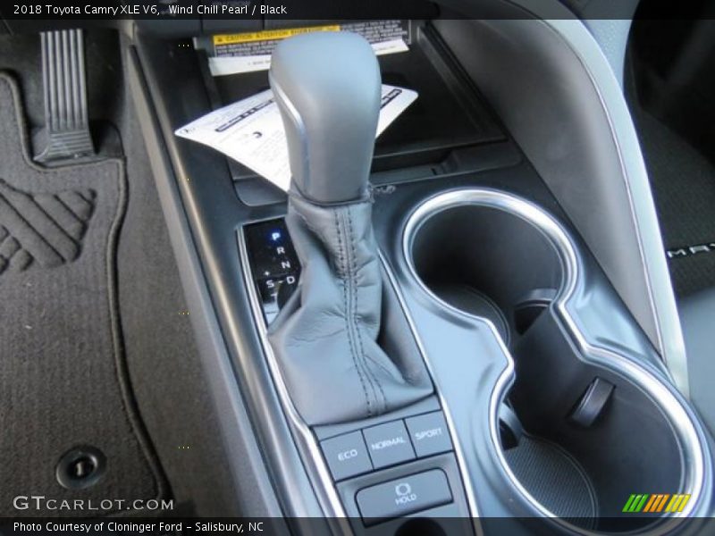 Wind Chill Pearl / Black 2018 Toyota Camry XLE V6