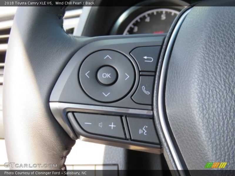 Wind Chill Pearl / Black 2018 Toyota Camry XLE V6