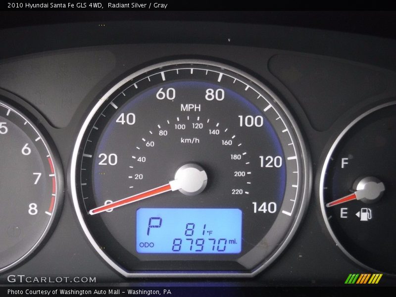 Radiant Silver / Gray 2010 Hyundai Santa Fe GLS 4WD