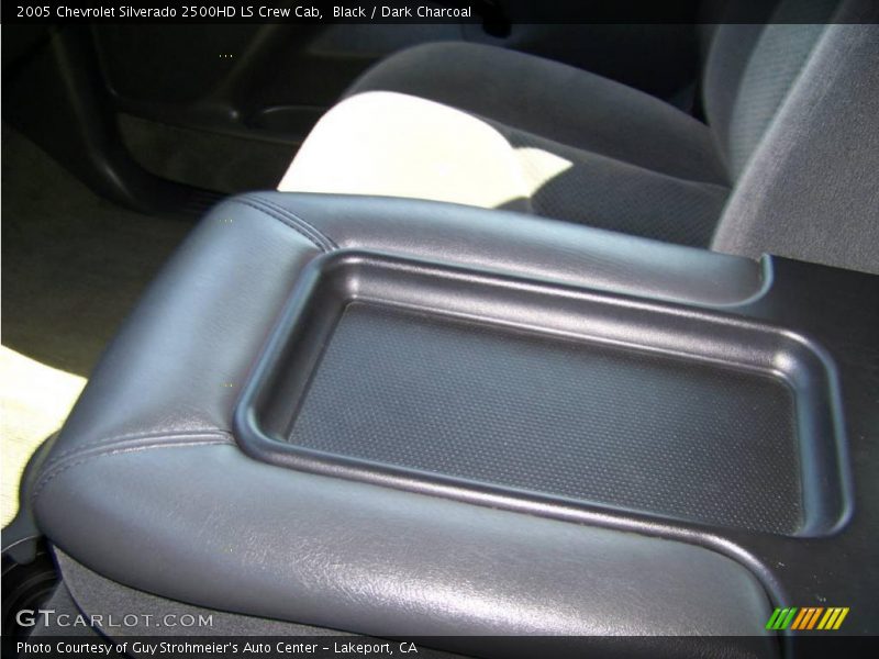 Black / Dark Charcoal 2005 Chevrolet Silverado 2500HD LS Crew Cab