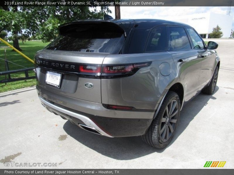Silicon Silver Metallic / Light Oyster/Ebony 2018 Land Rover Range Rover Velar R Dynamic SE