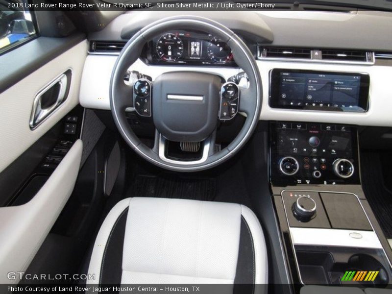 Silicon Silver Metallic / Light Oyster/Ebony 2018 Land Rover Range Rover Velar R Dynamic SE
