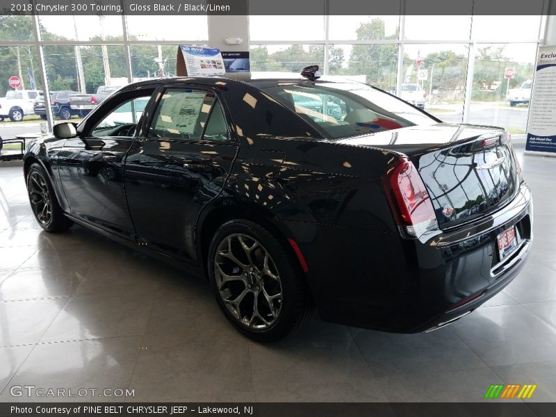 Gloss Black / Black/Linen 2018 Chrysler 300 Touring