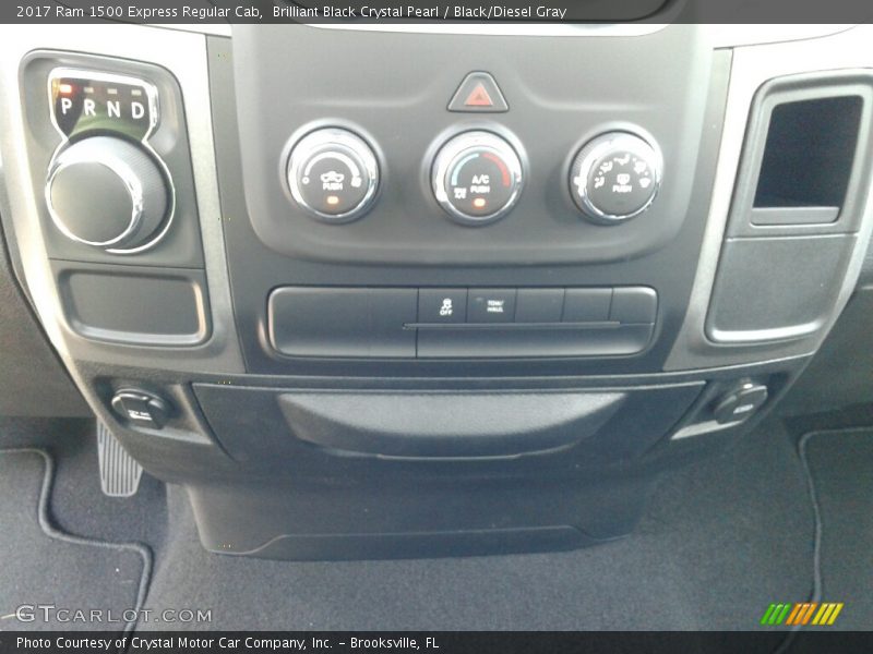 Brilliant Black Crystal Pearl / Black/Diesel Gray 2017 Ram 1500 Express Regular Cab