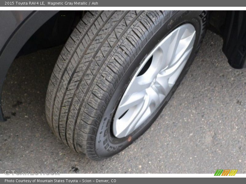 Magnetic Gray Metallic / Ash 2015 Toyota RAV4 LE