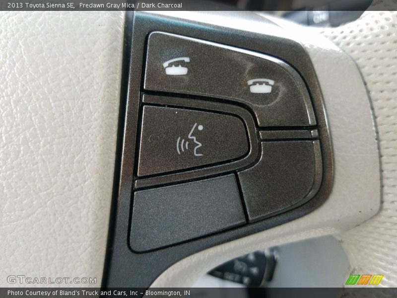 Predawn Gray Mica / Dark Charcoal 2013 Toyota Sienna SE